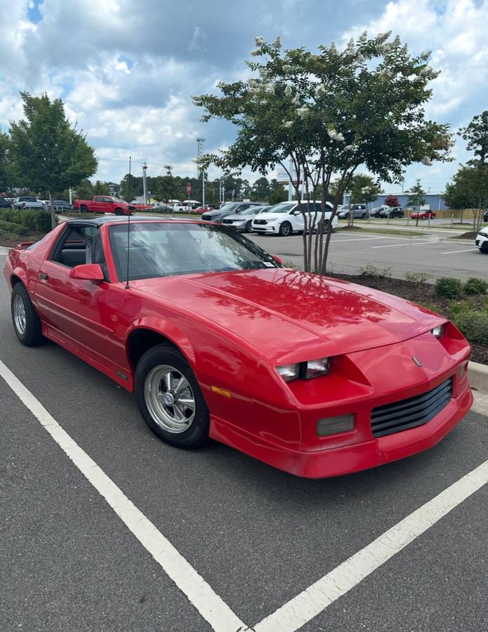 Chevrolet-Camaro-1988-red-67270-2