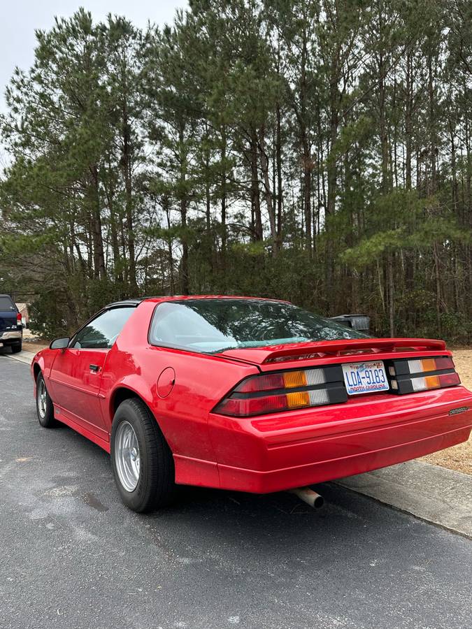 Chevrolet-Camaro-1988-red-67270-3