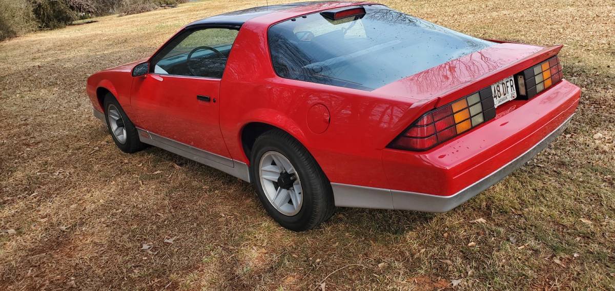 Chevrolet-Camaro-1989-red-144841-1