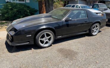 Chevrolet-Camaro-1991-black-321868-1