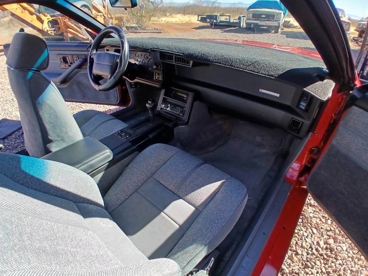 Chevrolet-Camaro-1991-red-74416-4