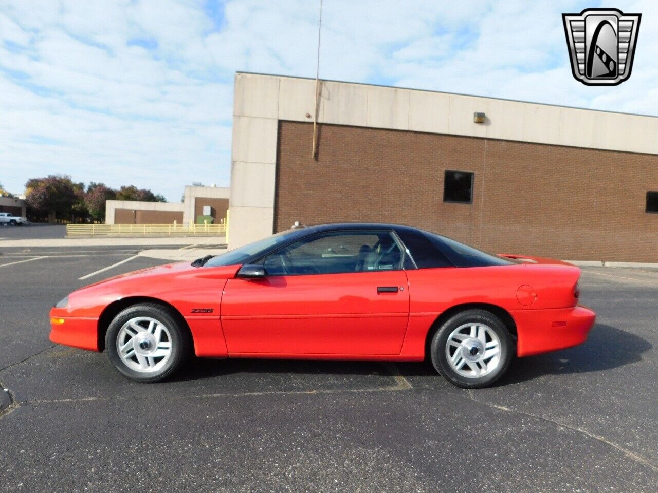 Chevrolet-Camaro-1993-Red-Black-129541-2