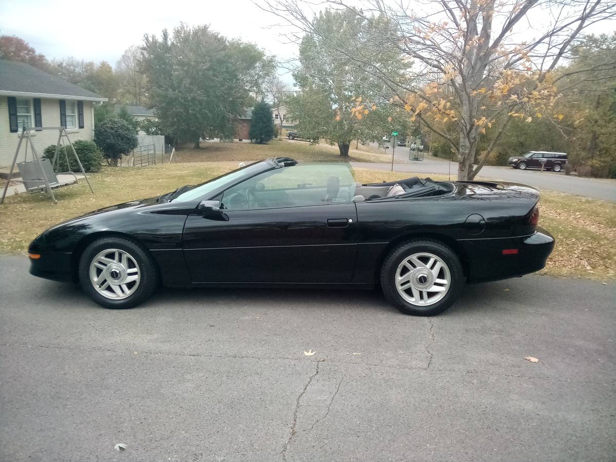 Chevrolet-Camaro-1994-black-109435-7