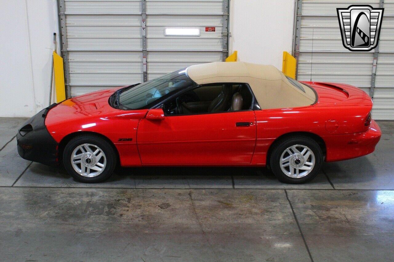 Chevrolet-Camaro-1995-Red-Tan-85854-7