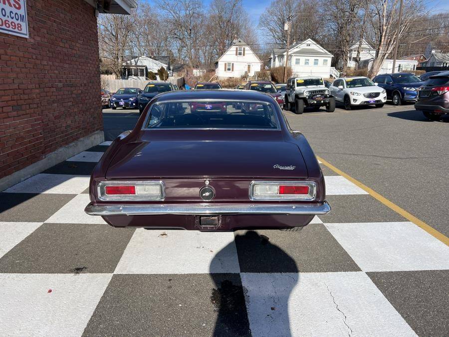 Chevrolet-Camaro-2-door-coupe-1967-purple-156598-3