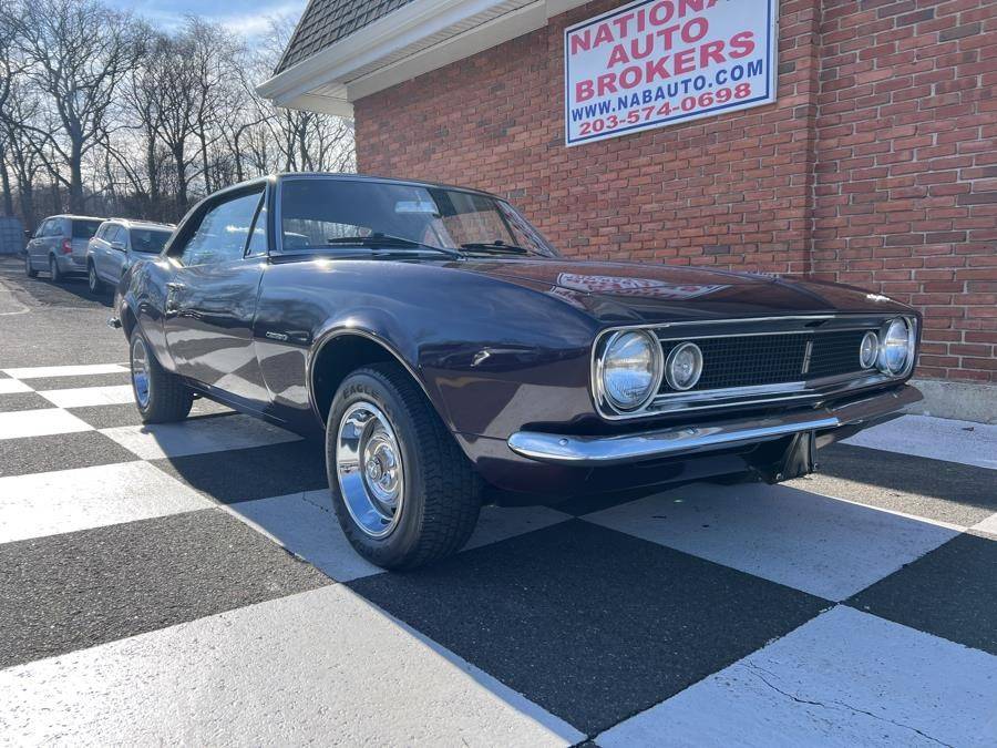 Chevrolet-Camaro-2-door-coupe-1967-purple-156598-7