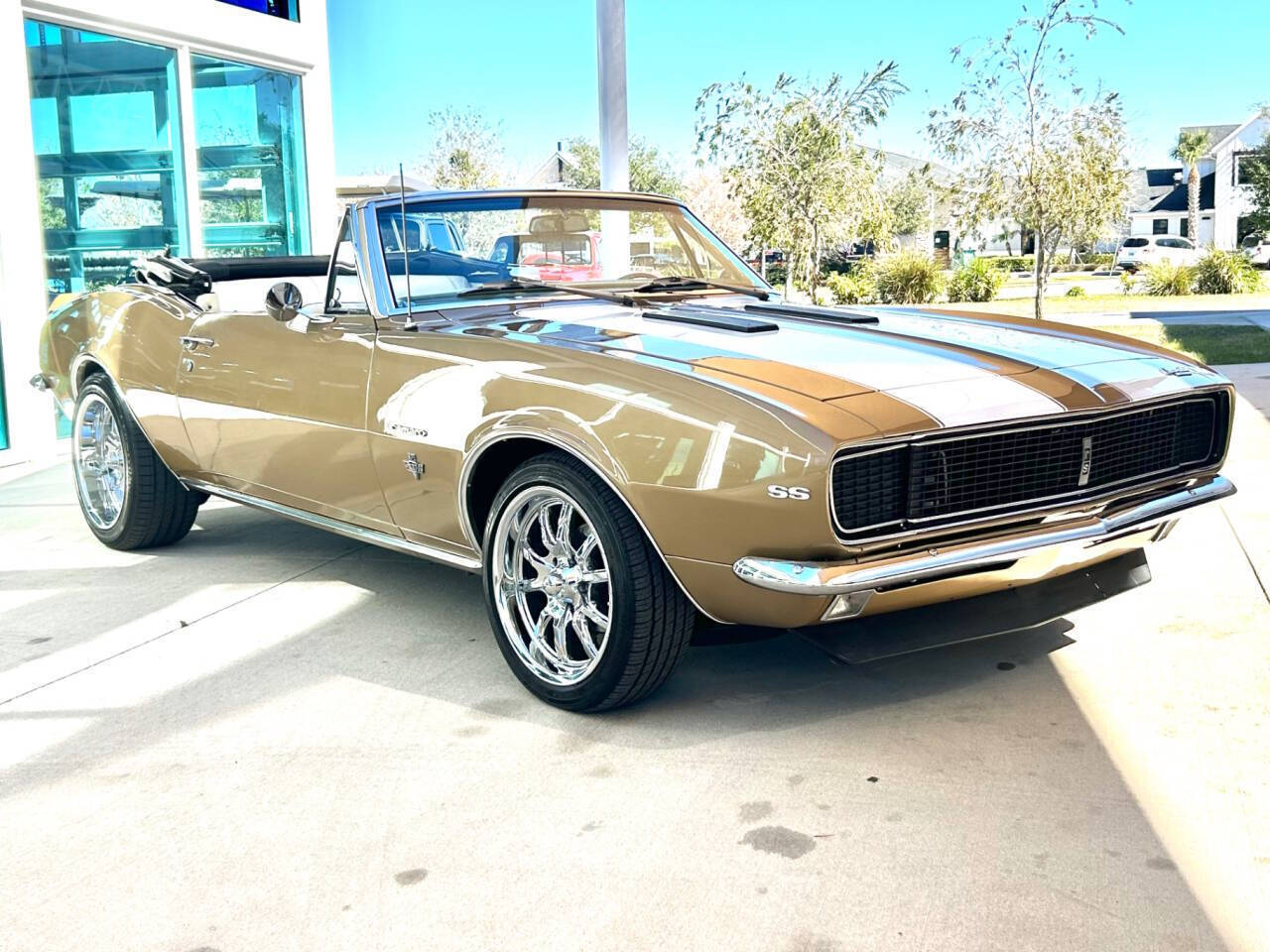 Chevrolet-Camaro-Cabriolet-1967-Gold-Gold-41771-3