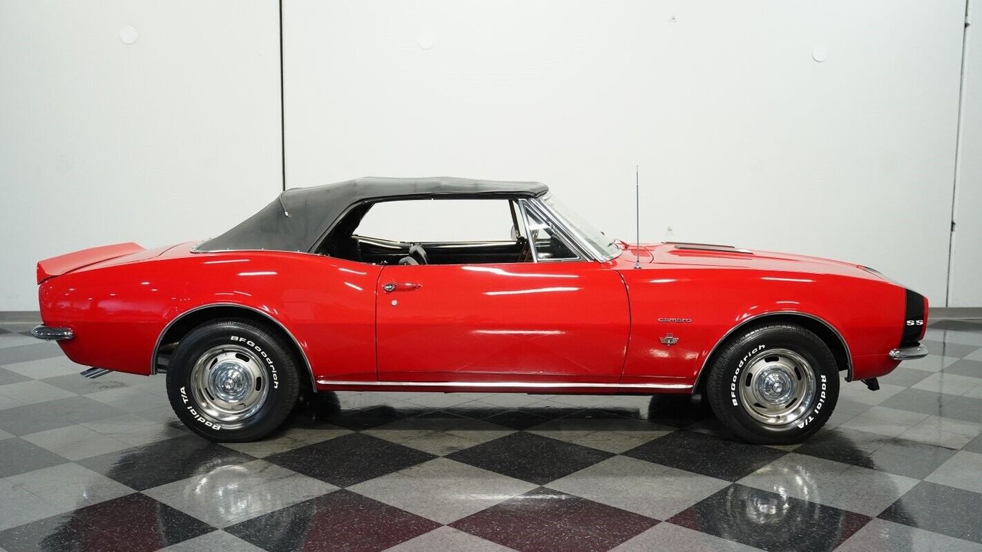 Chevrolet-Camaro-Cabriolet-1967-Red-Black-14299-12