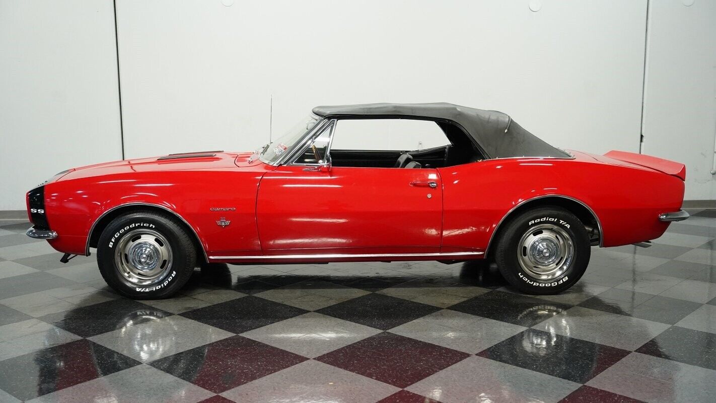 Chevrolet-Camaro-Cabriolet-1967-Red-Black-14299-2