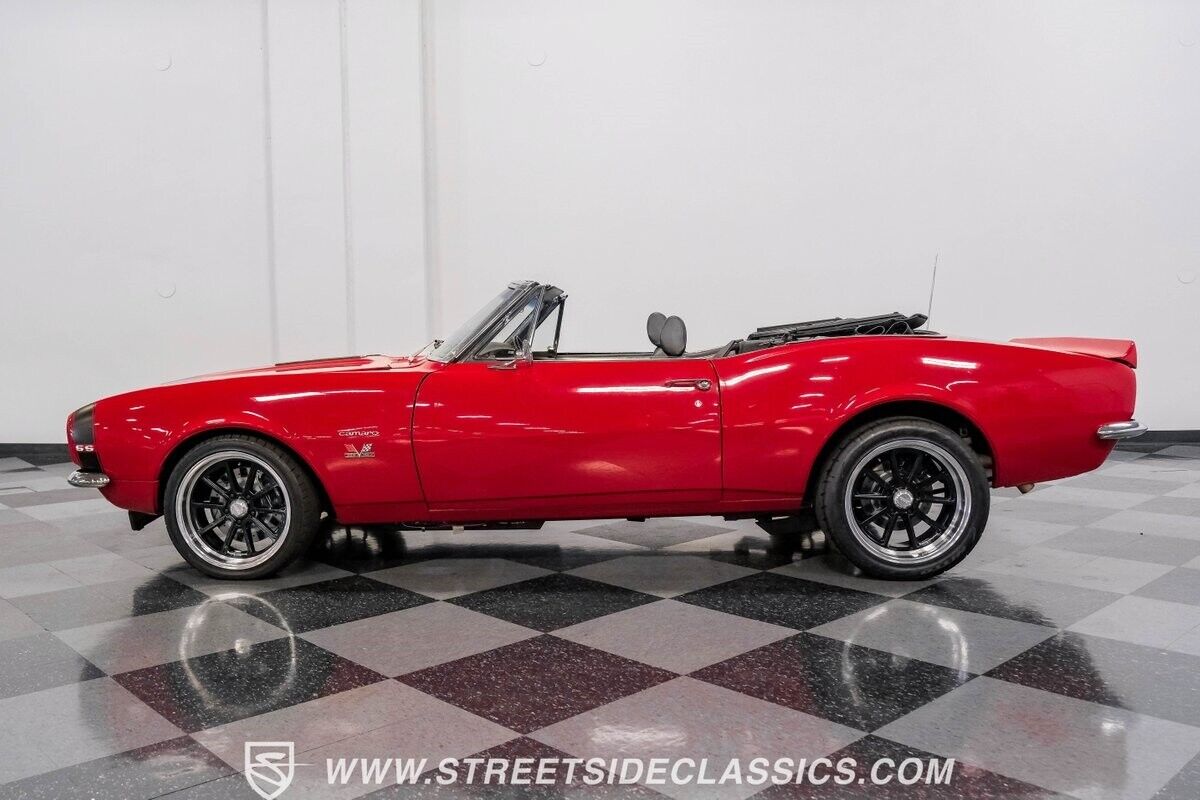 Chevrolet-Camaro-Cabriolet-1967-Red-Black-18850-2