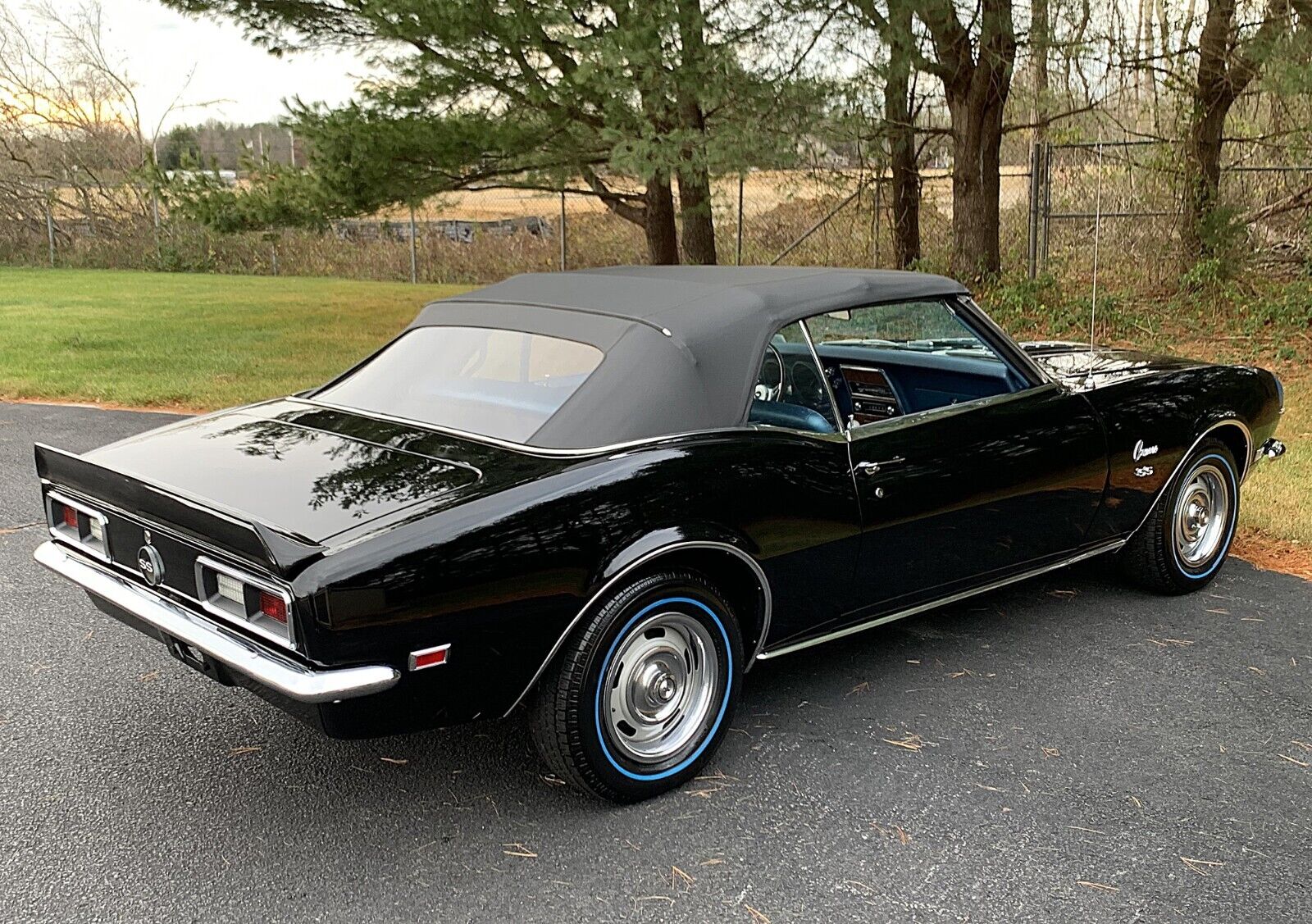 Chevrolet-Camaro-Cabriolet-1968-Black-Blue-57936-4