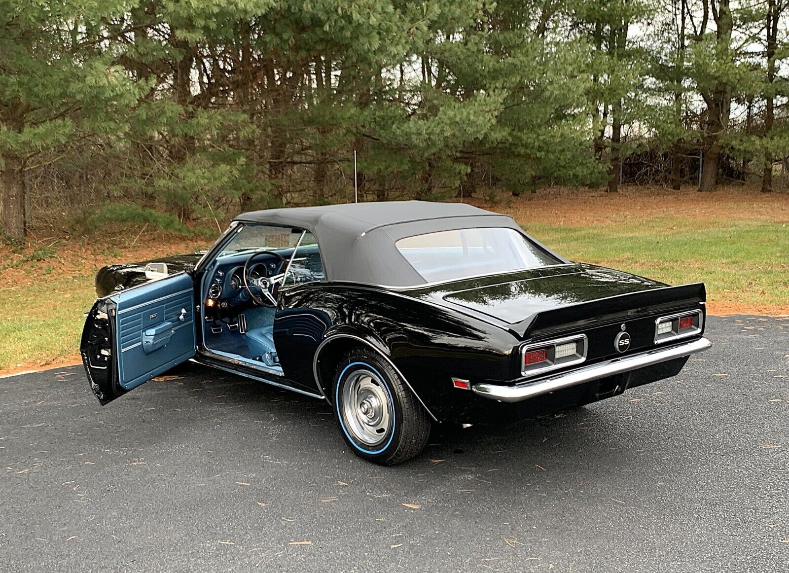 Chevrolet-Camaro-Cabriolet-1968-Black-Blue-57936-7