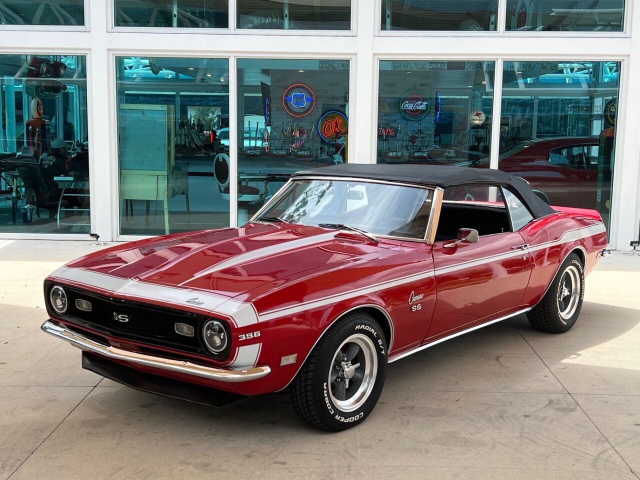 Chevrolet-Camaro-Cabriolet-1968-Red-Black-140248-1