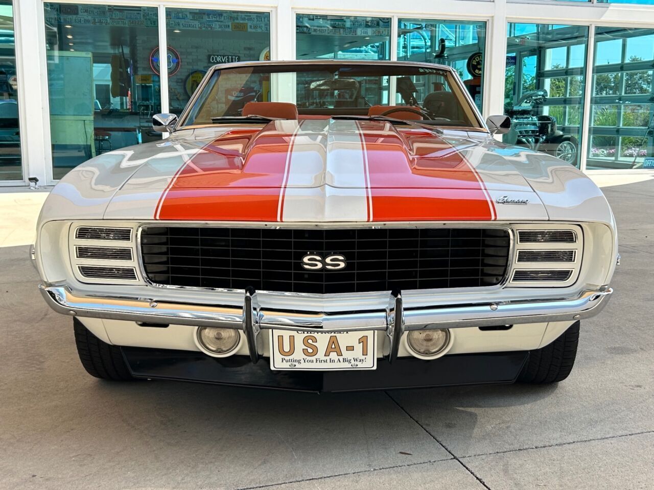 Chevrolet-Camaro-Cabriolet-1969-White-Orange-90299-1