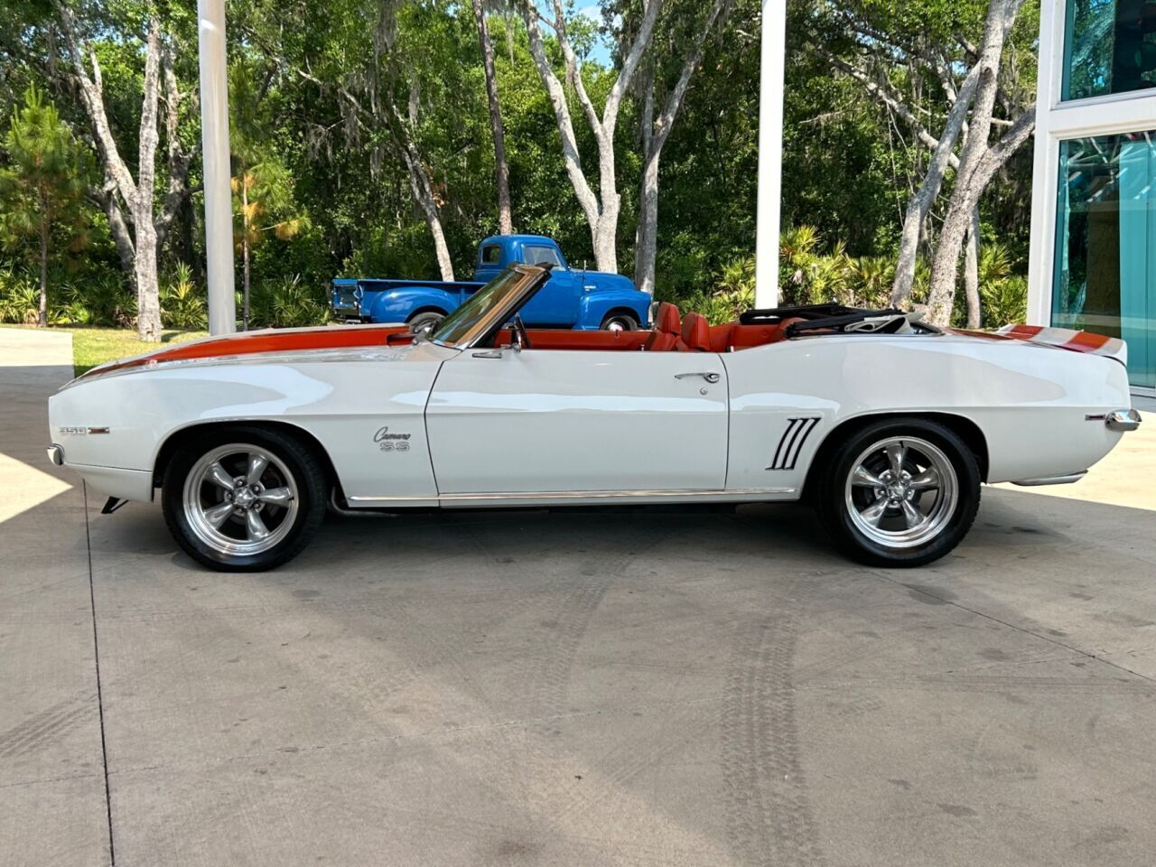 Chevrolet-Camaro-Cabriolet-1969-White-Orange-90299-10