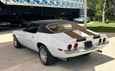 Chevrolet-Camaro-Cabriolet-1972-White-Black-114614-10