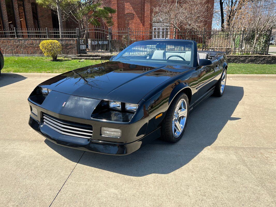 Chevrolet-Camaro-Cabriolet-1989-Black-Gray-79663-8