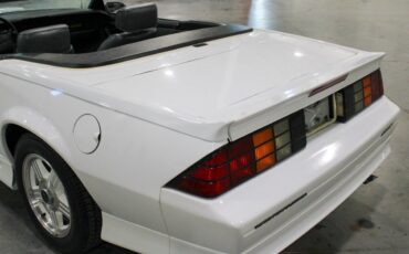 Chevrolet-Camaro-Cabriolet-1991-White-Gray-67098-10