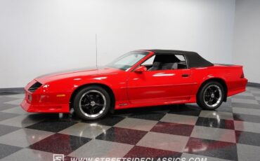 Chevrolet-Camaro-Cabriolet-1992-Red-Gray-77599-6