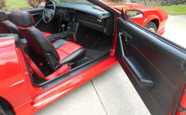 Chevrolet-Camaro-Cabriolet-1992-Red-Red-202777-6