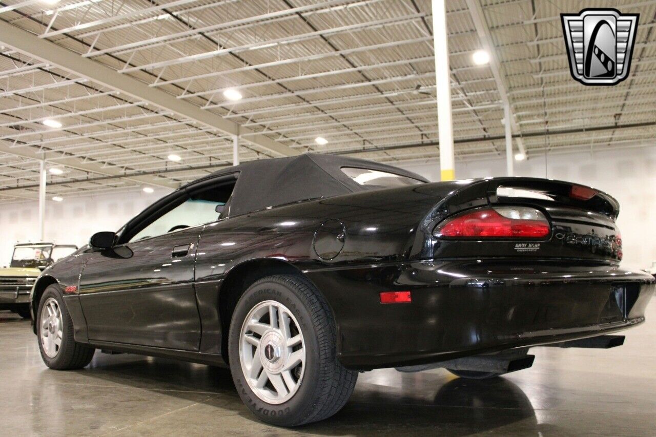 Chevrolet-Camaro-Cabriolet-1994-Black-Black-104348-8