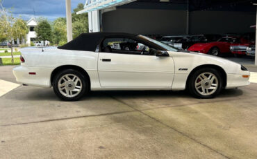 Chevrolet-Camaro-Cabriolet-1994-White-Red-122576-9