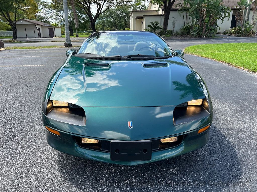 Chevrolet-Camaro-Cabriolet-1995-Green-Beige-181558-4