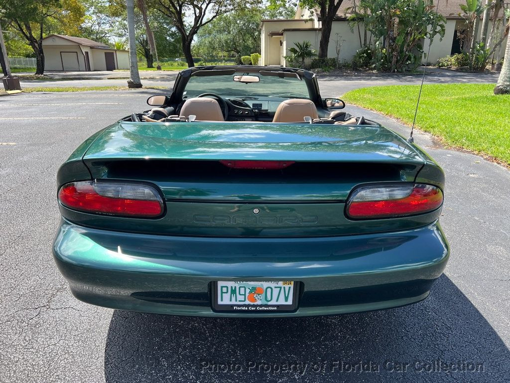 Chevrolet-Camaro-Cabriolet-1995-Green-Beige-181558-5