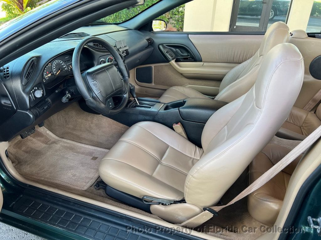 Chevrolet-Camaro-Cabriolet-1995-Green-Beige-181558-6