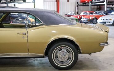 Chevrolet-Camaro-Coupe-1967-Gold-Gold-74801-5