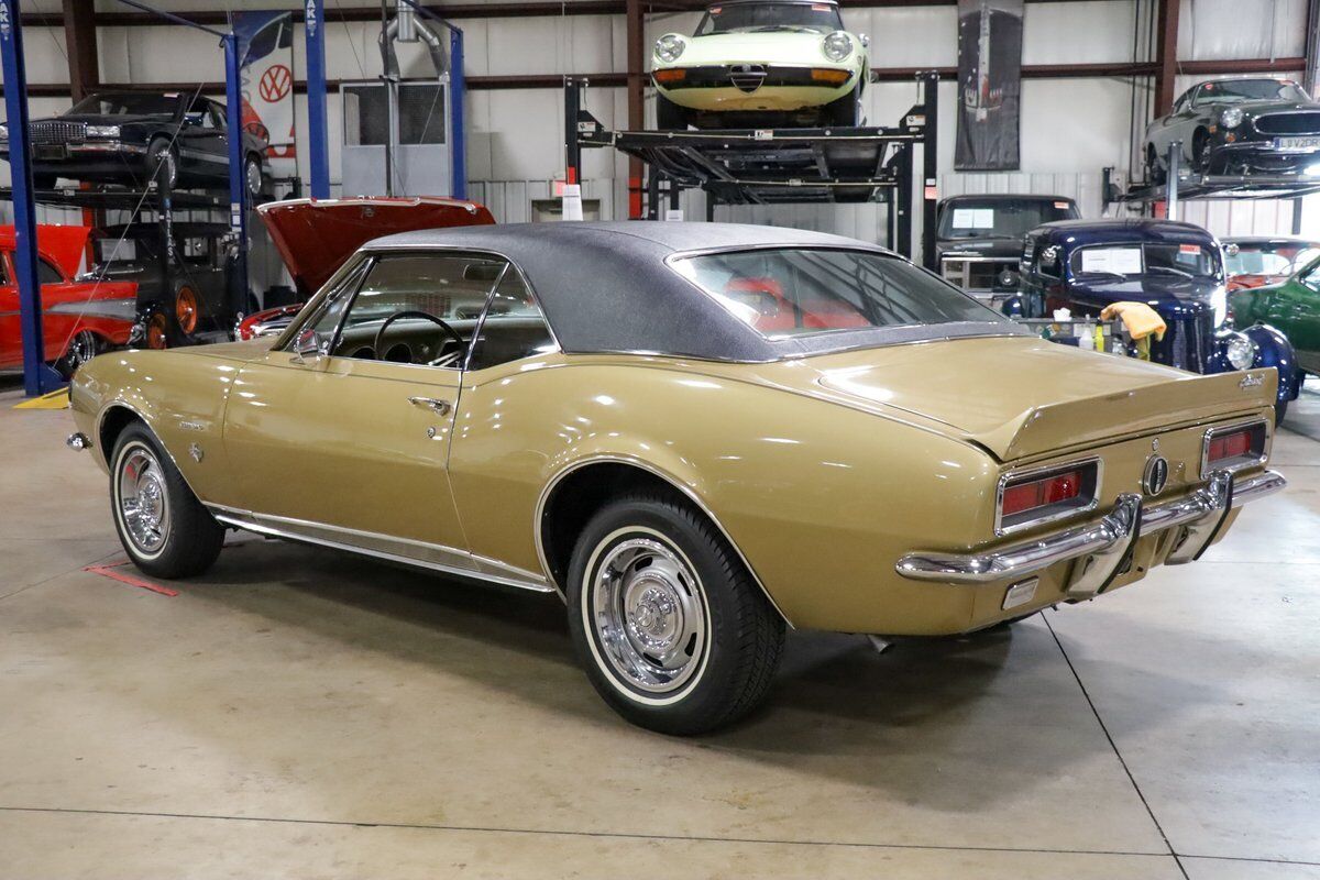 Chevrolet-Camaro-Coupe-1967-Gold-Gold-74801-6