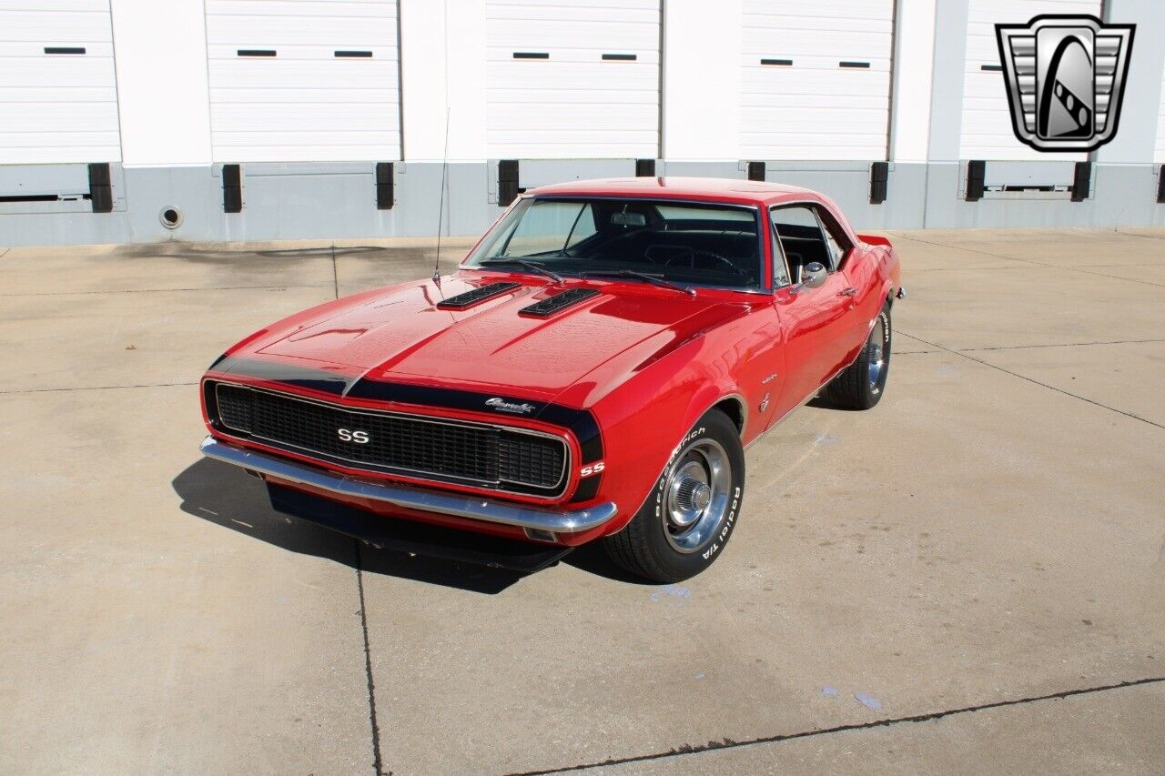 Chevrolet-Camaro-Coupe-1967-Red-Black-144194-2