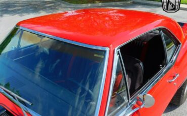 Chevrolet-Camaro-Coupe-1967-Red-Black-73579-9