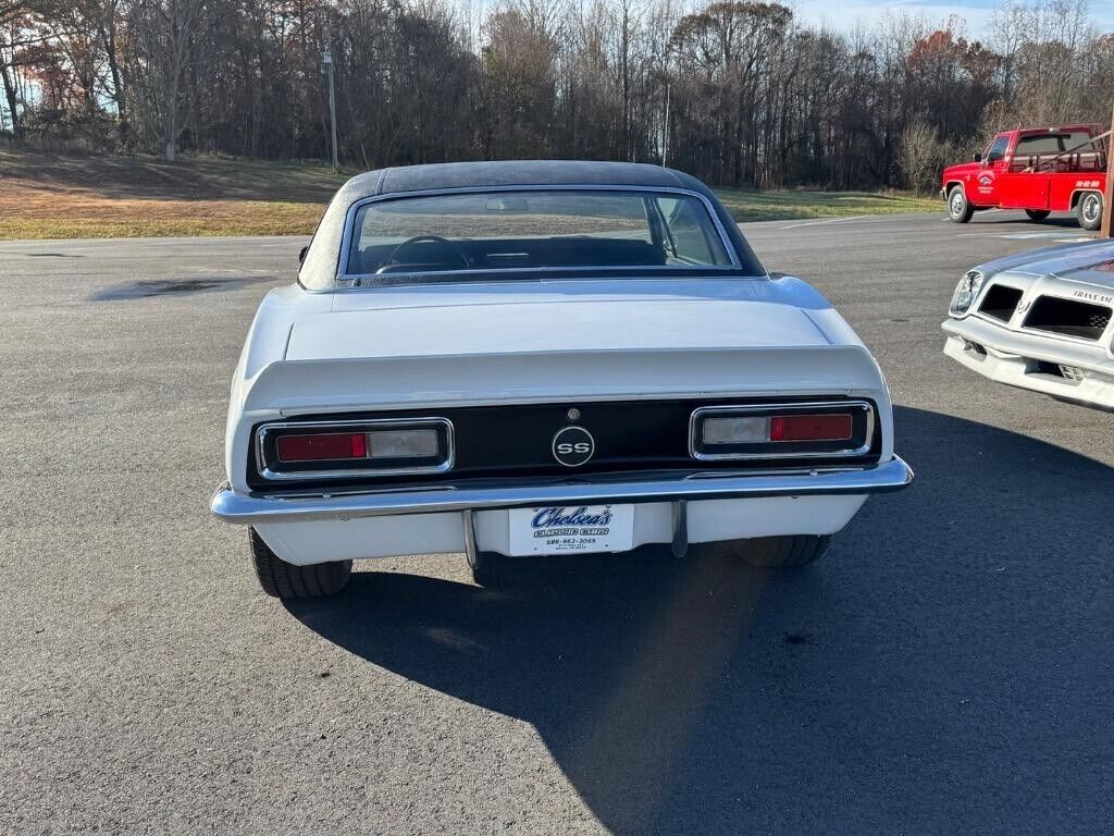 Chevrolet-Camaro-Coupe-1967-White-Black-201168-3