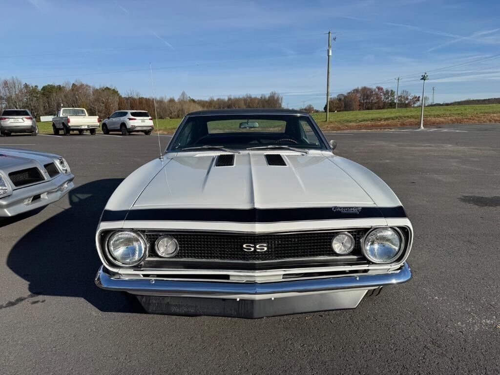 Chevrolet-Camaro-Coupe-1967-White-Black-201168-6