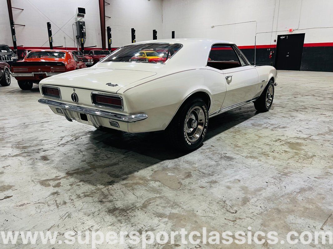 Chevrolet-Camaro-Coupe-1967-White-Red-0-5