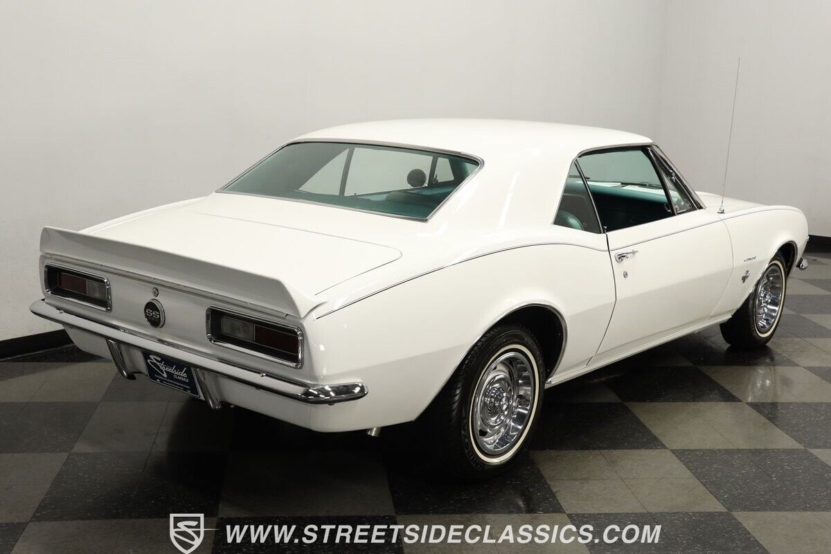 Chevrolet-Camaro-Coupe-1967-White-Turquoise-45514-10