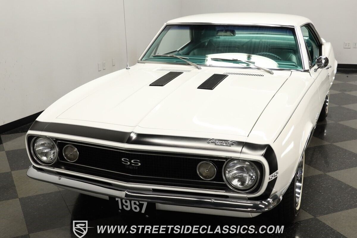 Chevrolet-Camaro-Coupe-1967-White-Turquoise-45514-16