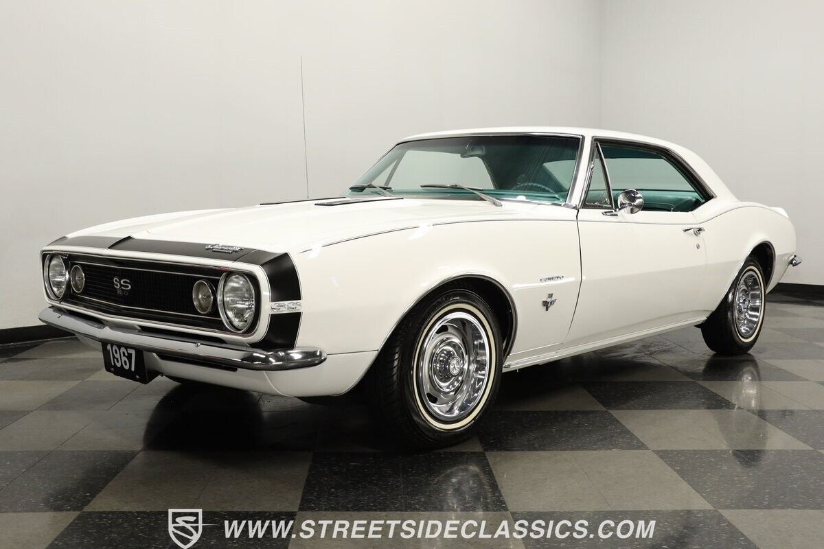 Chevrolet-Camaro-Coupe-1967-White-Turquoise-45514-21