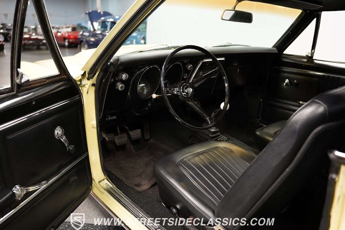 Chevrolet-Camaro-Coupe-1967-Yellow-Black-82683-4