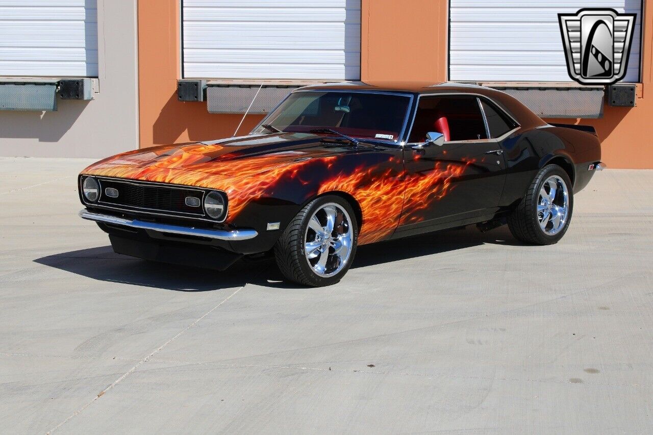 Chevrolet-Camaro-Coupe-1968-Black-Red-4656-2