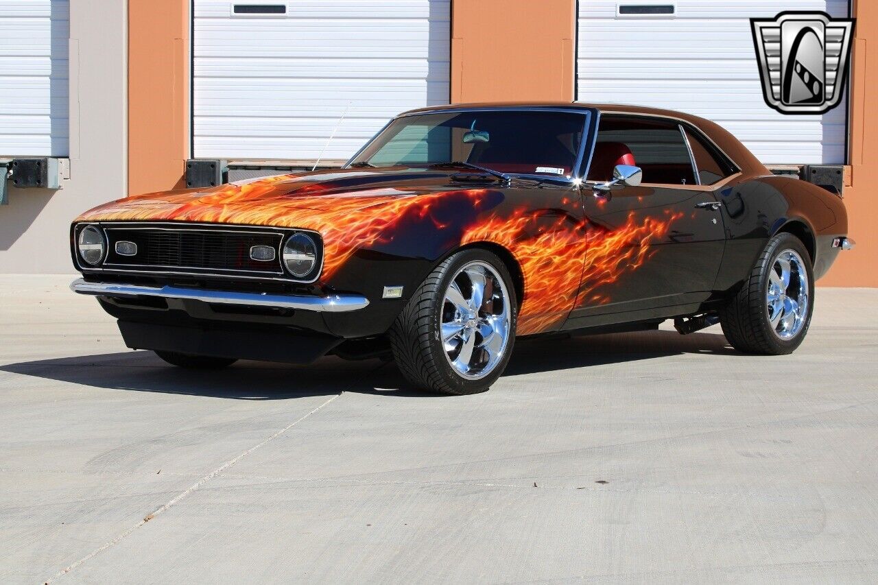 Chevrolet-Camaro-Coupe-1968-Black-Red-4656-3