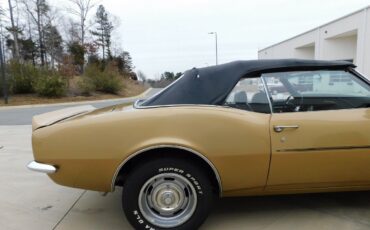 Chevrolet-Camaro-Coupe-1968-Gold-Black-148713-11