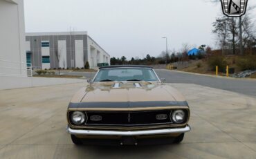 Chevrolet-Camaro-Coupe-1968-Gold-Black-148713-3