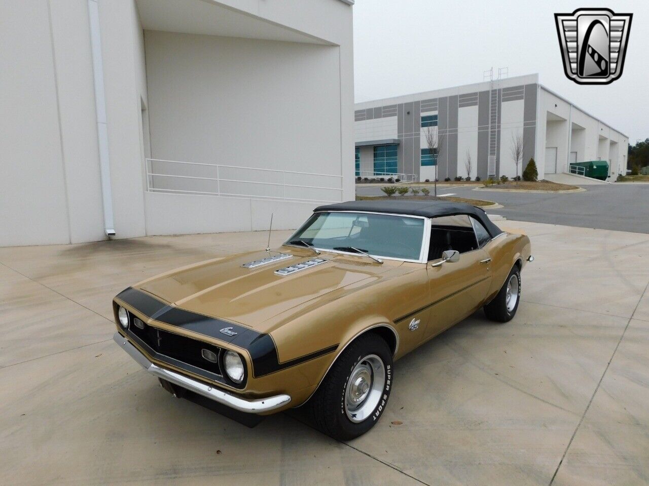 Chevrolet-Camaro-Coupe-1968-Gold-Black-148713-4