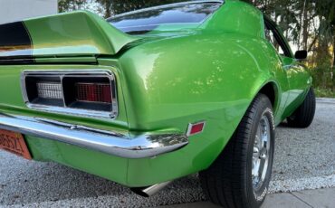 Chevrolet-Camaro-Coupe-1968-Green-Black-2945-13