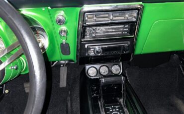 Chevrolet-Camaro-Coupe-1968-Green-Black-2945-19