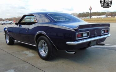 Chevrolet-Camaro-Coupe-1968-Purple-Black-834-5