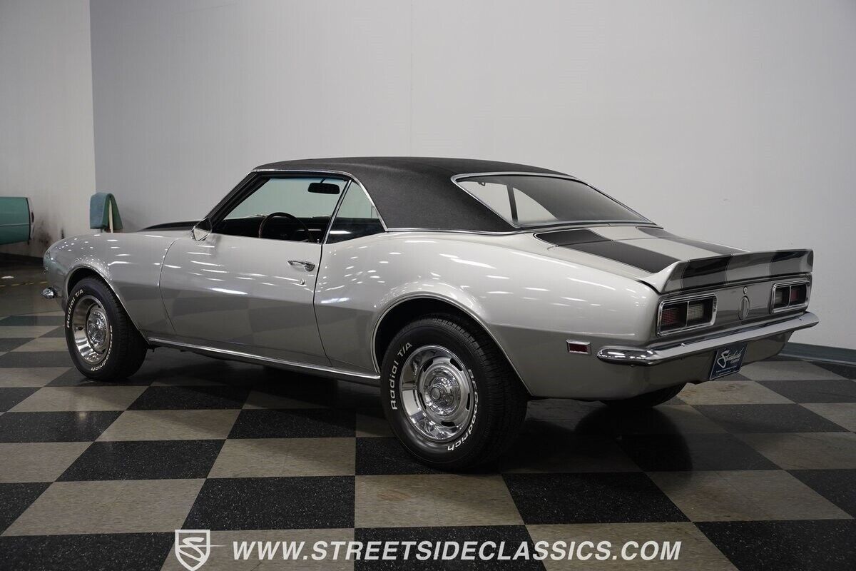 Chevrolet-Camaro-Coupe-1968-Silver-Black-30254-10