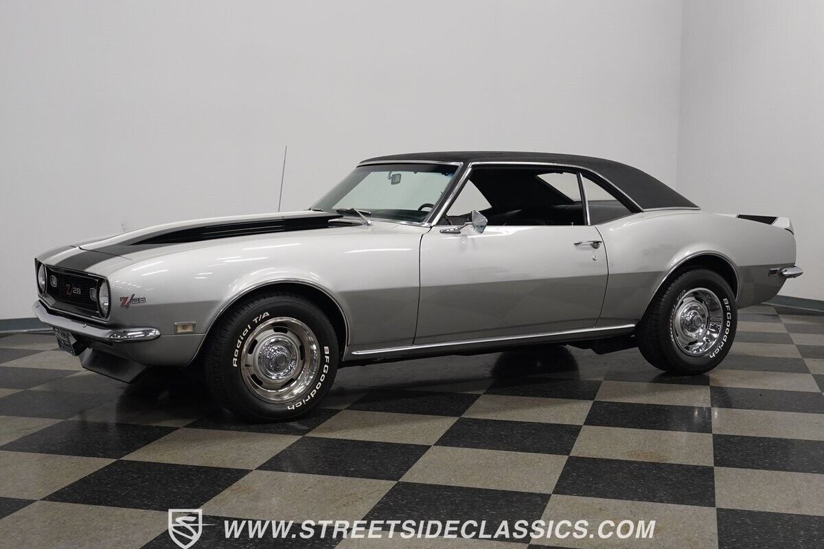 Chevrolet-Camaro-Coupe-1968-Silver-Black-30254-7